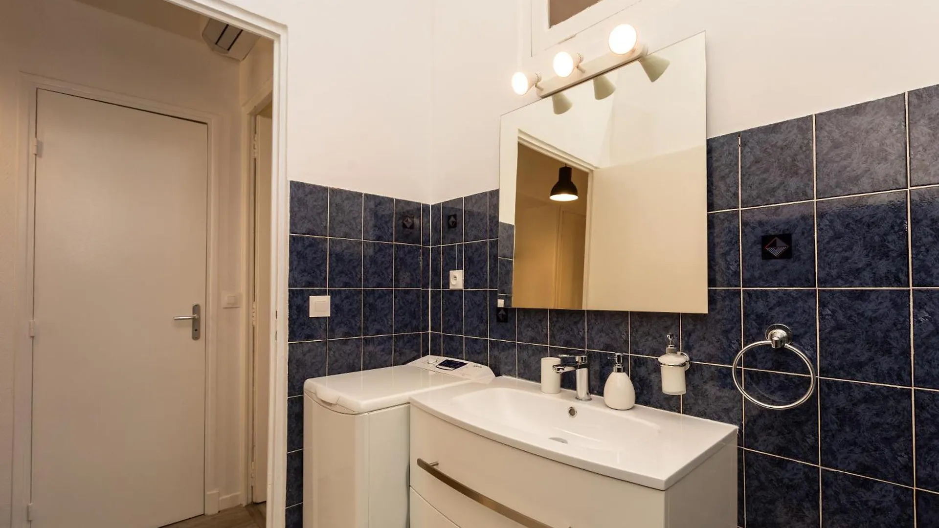 Elegant 2 Rooms In The Heart Of Cannes 0*,